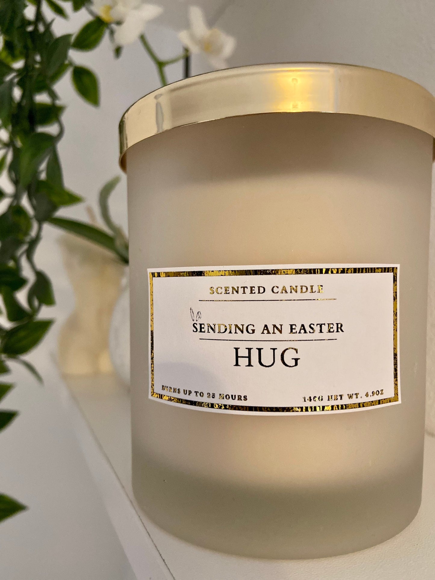 Sending An Easter Hug Candle