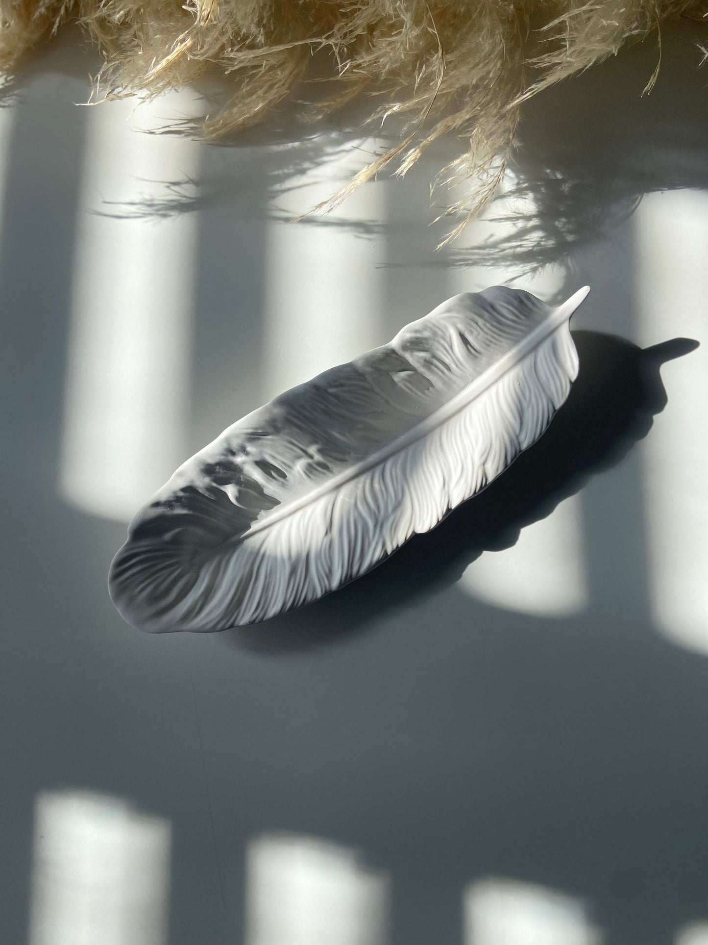 Feather Tray | Concrete Feather Tray | Trinket Tray | Trinket Dish | Jewellery Tray | Nightstand Tray | Elegant Aesthetic Tray